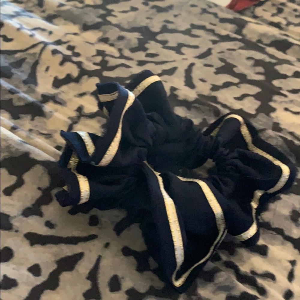Scrunchie - Picture 4 of 4